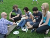 5. #Twitgrillen in Leipzig. Ca. 100 Menschen trafen sich im Leipziger Rosental zum grillen, quatschen und twittern.