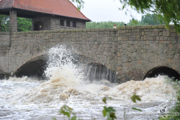 Hochwasser am Palmgartenwehr Leipzig